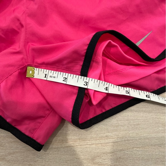 Nike Woman’s Dri Fit Running Shorts Barbie Pink Size XS - Picture 7 of 12